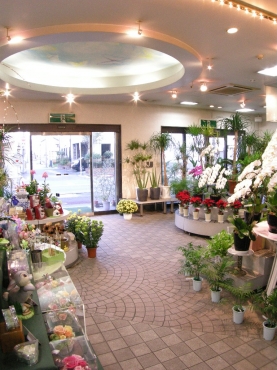 「花由」　（三重県四日市市）の花屋店舗写真3